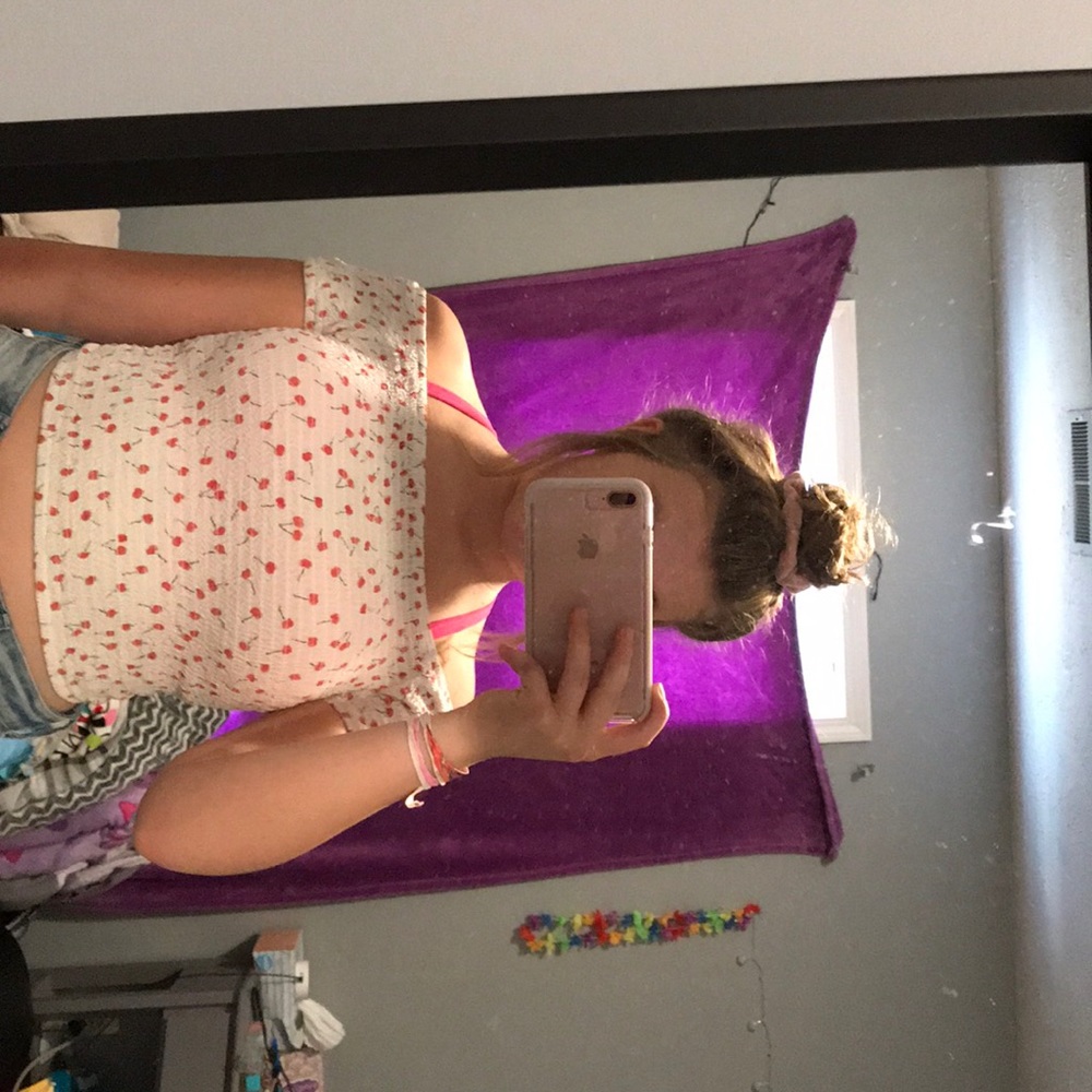 japna off the shoulder crop top